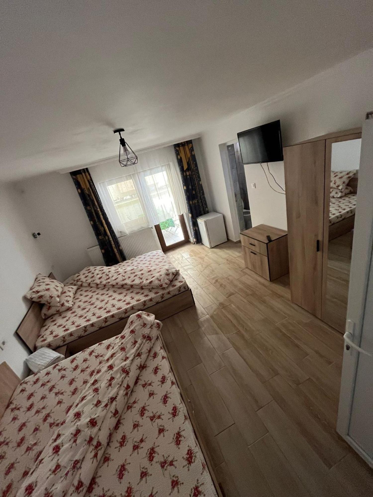 Hotel Casa Dina Băile Herculane Zewnętrze zdjęcie